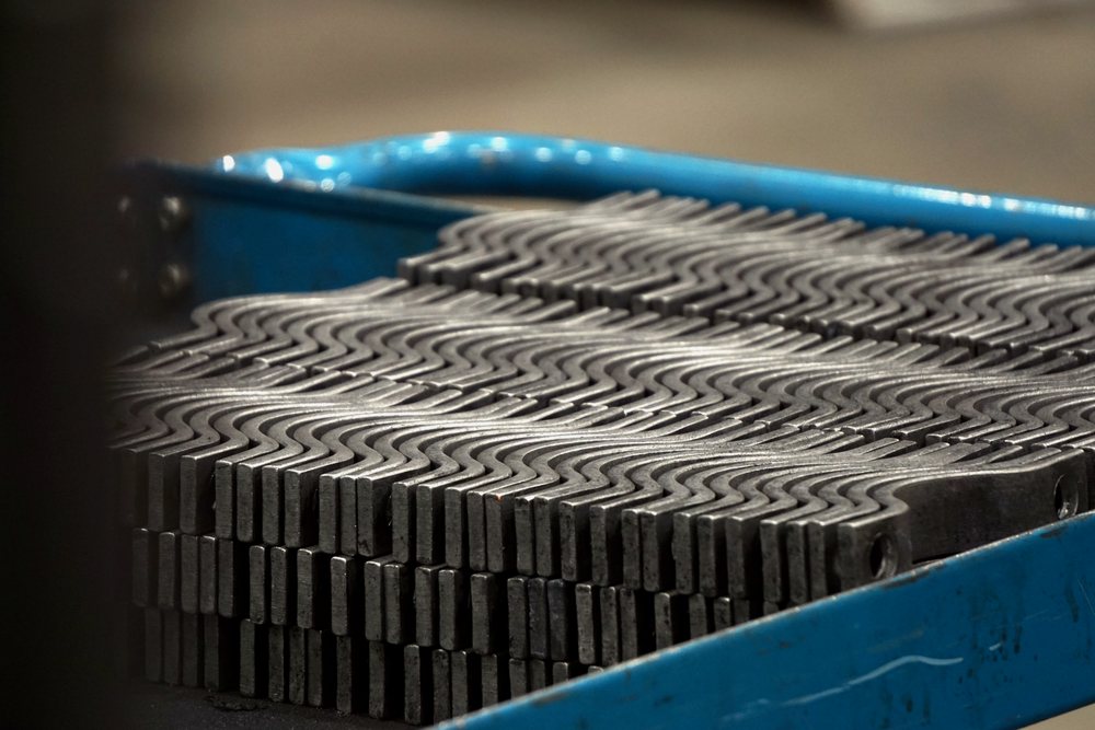 Batch of formed steel parts